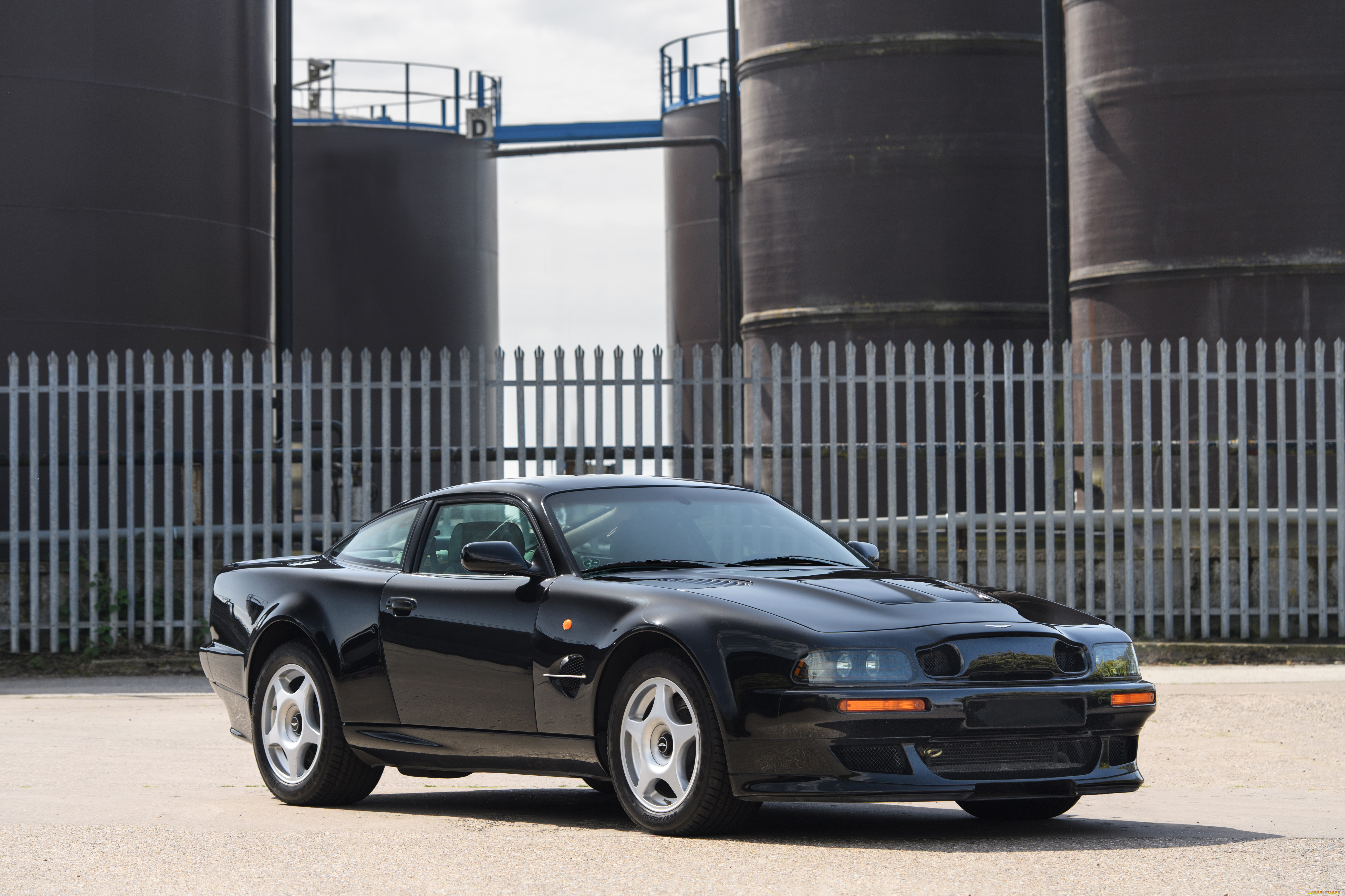 , aston martin, aston-martin
